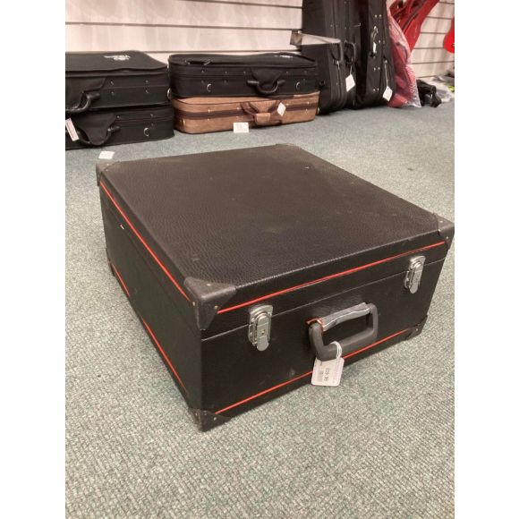 48 Bass Accordion Case red piping. Internal Dim 42. 44. 18cm