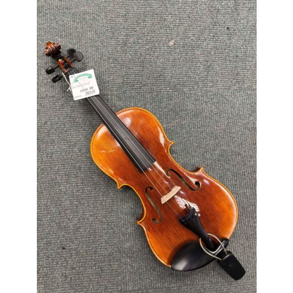 Lovely Stentor Arcadia 16inches Viola - With Case no bow.