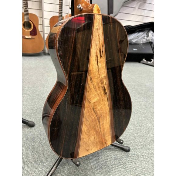 Tanglewood TWJPE Parlour Electro-Acoustic Guitar Java Series. Solid Cedar top Amara sides, amara and spalte