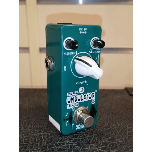Xvive Udulator Tremolo Pedal