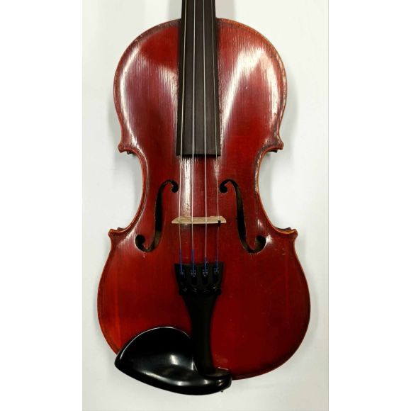 French 1900's Medio Fino 3/4 violin, one piece back, slight flame, red warnish, very good condition. 