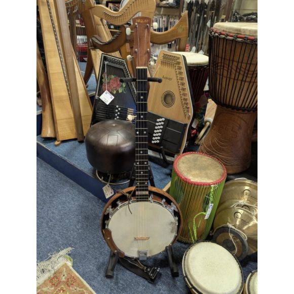 Dallas 5-String Resonator Banjo. 