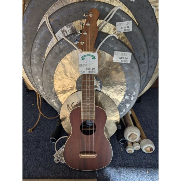 Fender Seaside-NAT Soprano Ukulele w/ gig Excellent Condition