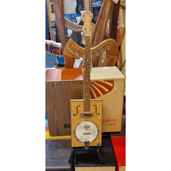 Drummond and Hammett inchesRagbox Banjoinches Cigar box banjo, with pickup, good cond