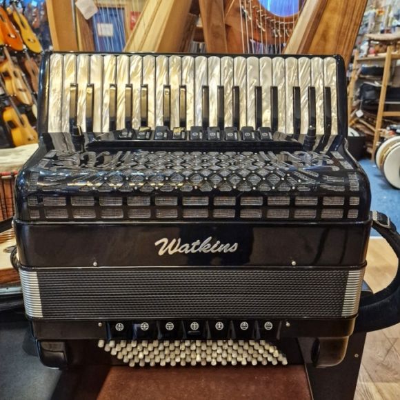 Watkins Italian Handmade 96 Bass 4 Voice Piano Accordion, Casotto, Midi, Internal Pickup, Excellent Conditi