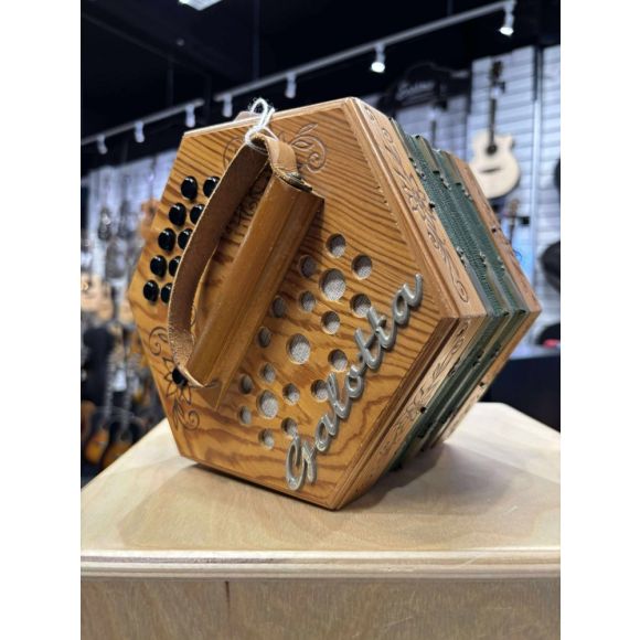 East German 20 Key Concertina in A/E