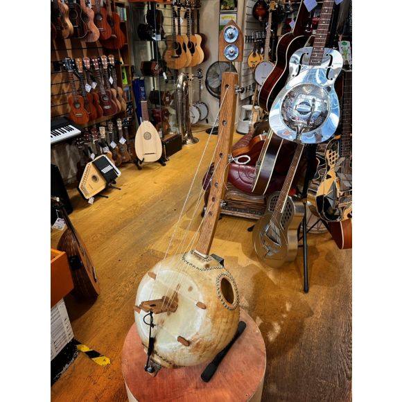 Bolon Ngoni, hubrid bridge harp hand made in sussex. PRICE REDUCED.  COLLECTION ONLY