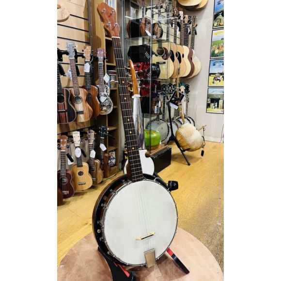 Kay 5 String Banjo 1954, lovely sound with case. 