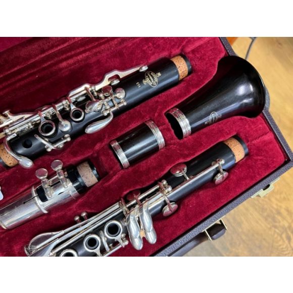 Buffet Crampon 'C' clarinet E11 in Blackwood. As new. Price reduction!