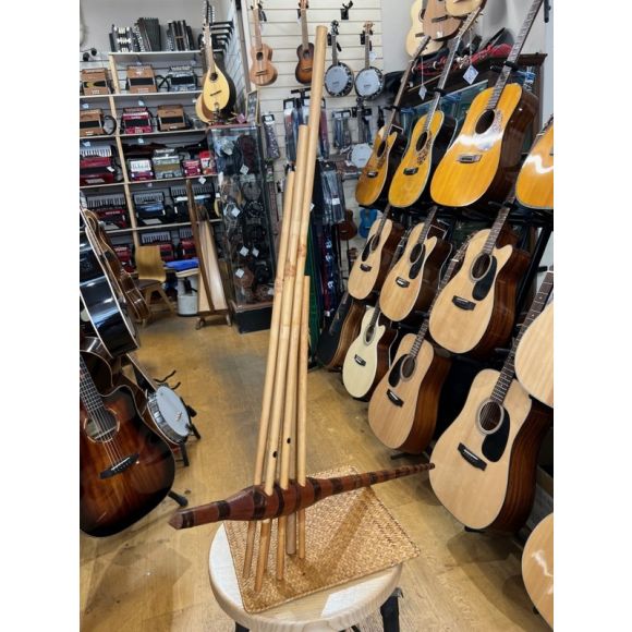 Khaen Be in 'G', 6 bamboo pipes. From Laos.