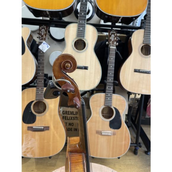 German 4/4 violin labelled Georg Trost Heidleburg early 1900s, two piece back broad flame brown shaded varn