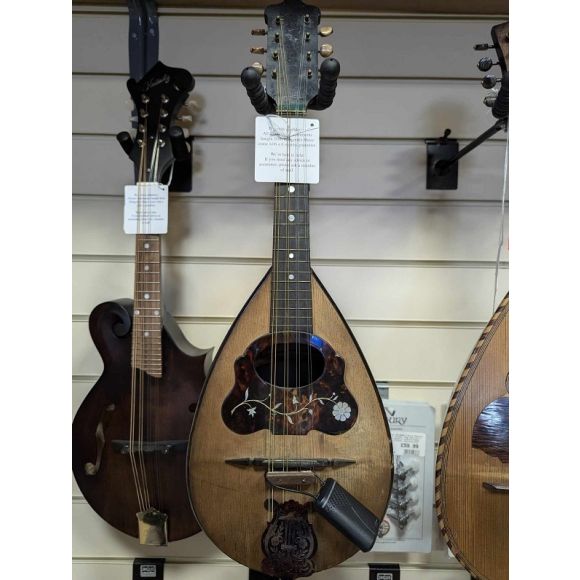 F. Cassaro & G. Rompoli Italian Mandolin. Model no. 423. Great tone and action. 