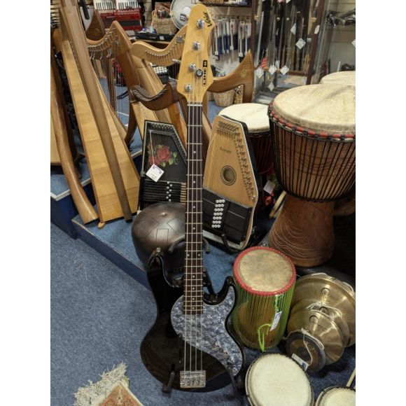 Line 6 Variax Bass, Black.